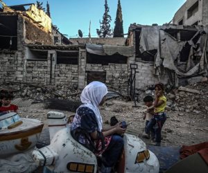المرصد السوري: مقتل 11 في ضربات جوية شمالي الرقة