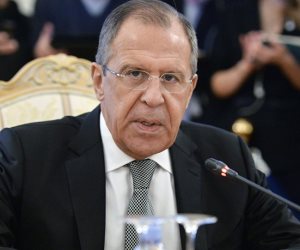 وزير خارجية روسيا يبحث مع نظيره الأمريكي إقامة مناطق حظر طيران بسوريا