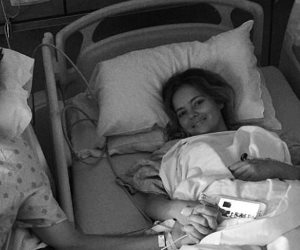 في ملحمة رومانسية.. زوج الممثلة «بيجو» ينشر صورا لهما بالمستشفى بعد خروجها من غرفة العمليات