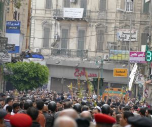 «تمرد» تنظم وقفة بالشموع لتأبين ضحايا تفجير كنيستي طنطا والإسكندرية