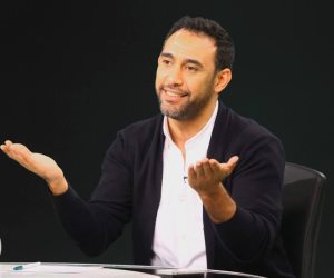 عمرو مصطفى يكشف عن مثله الأعلى في الغناء
