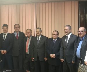 وزير الكهرباء يوقع 6 اتفاقيات مع النرويج لشراء الطاقة (صور)