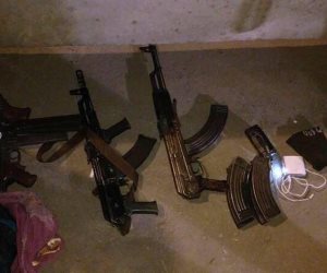 ضبط بندقية آلية و3 خرطوش وأسلحة وذخائر في حملة مكبرة بسوهاج