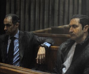 اليوم.. استكمال المرافعة في قضية نجلي مبارك بـ«التلاعب بالبورصة»