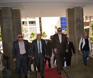 وزير القوى العاملة يصل بورسعيد لافتتاح ملتقى السلامة والصحة المهنية