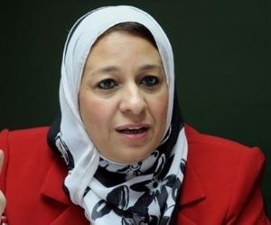 نائبة محافظ القاهرة تأمر بإزالة عدد من الأدوار بعقار مائل بالمعادي