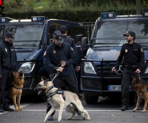 اعتقال 4 أشخاص بتهمة الانتماء لجماعة متطرفة خططت لهجمات في إسبانيا