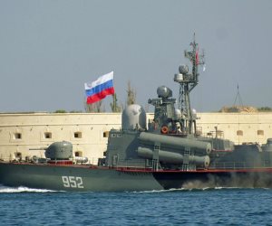 فقدان 15 جنديا روسيا بعد تصادم سفينتين في البحر الأسود