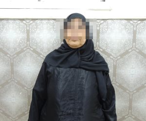 القبض على ربة منزل لقيامها بإعادة تعبئة السجائر مجهولة المصدر في باب الشعرية