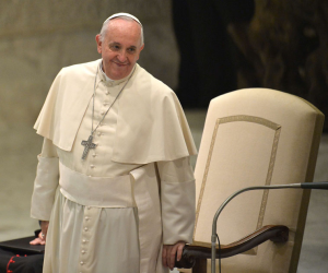 بابا الفاتيكان: أفكر في ضحايا الإرهاب المصريين وتعازي لشهداء الكنائس