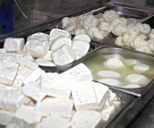 ضبط صاحب مصنع بحوزته طن منتجات ألبان فاسدة في الجيزة
