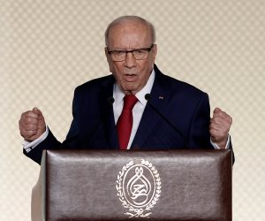 الرئيس التونسى ورئيس حكومته يستعرضان استراتيجية مكافحة الفساد فى البلاد