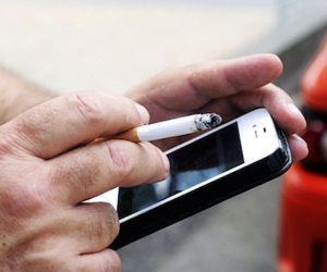 مالكو "الجوال" أكثر ميلاً للتدخين من مستخدمي الهاتف الأرضي