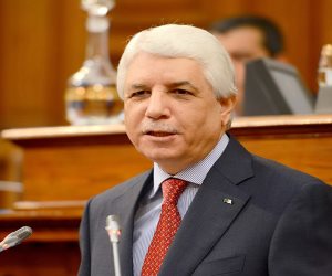 وزير العدل الجزائري يفتح تحقيقا في الشكاوى التي تم تسجيلها خلال الانتخابات التشريعية
