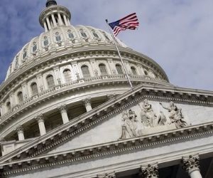 مجلس الشيوخ الأمريكى يضع ملف العقوبات ضد روسيا على طاولة ترامب
