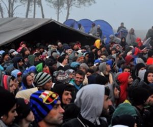 فرنسا: إجلاء أكثر من 1000 مهاجر  بمخيمات شمال باريس