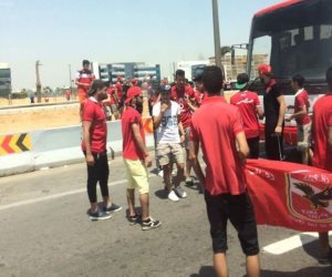 جماهير الأهلى تتوجه إلى برج العرب بأعلام الفريق قبل موقعة زاناكو الزامبى