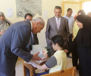 وكيل وزارة الكهرباء بالأقصر يتفقد المحولات والتغذية قبيل شهر رمضان