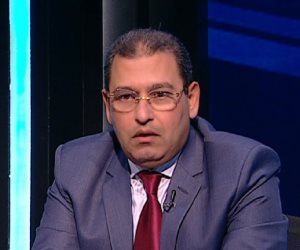 وفد مركز معلومات مجلس الوزراء يشيد بمنظومة متابعة الشكاوى في مطروح