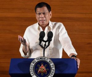 الرئيس الفيليبينى : بكين هددت بشن "حرب" فى الخلاف حول بحر الصين الجنوبى