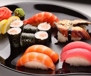 كلام دراسات.. وجبات السوشي يمكن أن تصيب من يتناولها بالديدان الطفيلية