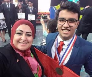 الجمعة.. «صوت الأمة» تستضيف الطالب المصري الفائز بالميدالية الذهبية بأمريكا (صور)