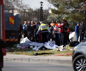 القبض على سائق الشاحنة المتسببة في حادث الدهس بنيويورك.. ومقتل شخص