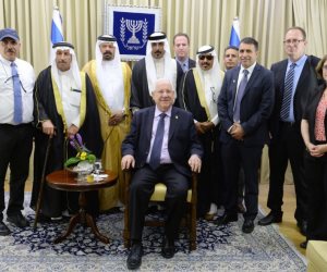 شيوخ عشائر أردنية في لقاء مكتب الرئيس الإسرائيلي
