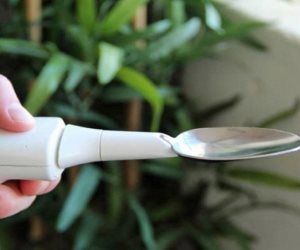 معلقة ذكية لعلاج الشلل الرعاش