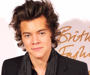 ألبوم هاري ستايلز في قمة المبيعات في بريطانيا