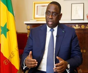 اليوم.. الرئيس السنغالي يلتقى وزير الخارجية الفرنسي لبحث زيارة الرئيس ماكرون
