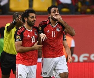 حكم مباراة مصر وأوغندا يلغي هدفا لكهربا بداعي التسلل (فيديو)