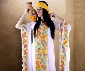 مصممة الأزياء رانيا يوسف تقدم مجموعتها الجديدة من موديلات الحياة الملونة 