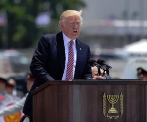 ترامب من إسرائيل: أمامنا فرصة نادرة لتحقيق السلام