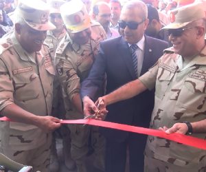 محافظ السويس يفتتح منافذ جديدة للسلع الغذائية بأسعار مخفضة (فيديو وصور)