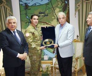 محافظ جنوب سيناء يلتقي قائد القوات متعددة الجنسيات بشرم الشيخ