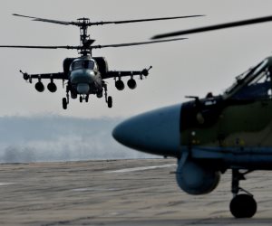 مصرع 28 على الأقل في قصف للطيران الروسي والتحالف الدولي بدير الزور