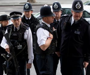 الشرطة البريطانية تعتقل شخصا جديدا على خلفية هجوم مانشستر
