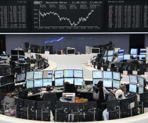 البنوك والصفقات يرفعان الأسهم الأوروبية صباحا