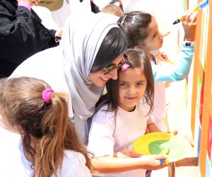 توزيع 1000 كتاب على الأطفال اللاجئين في المخيم الإماراتي الأردني