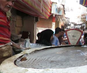 «اللي بنى مصر كان في الأصل كنفاني».. سر الصنعة من إمبابة (فيديو)