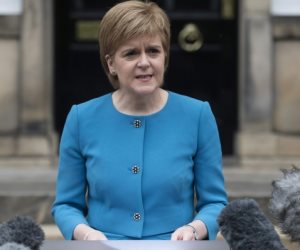 الوزيرة الأولى في اسكتلندا: الغارات العسكرية لن تحل الموقف بسوريا