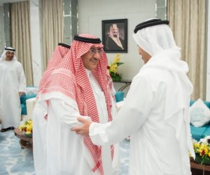 الملك سلمان يستقبل ولي عهد أبو ظبي بمدينة جدة (صور)