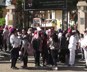تشديدات أمنية حول لجان الثانوية العامة بكفر الشيخ لمنع الاحتكاك بين المراقبين وأولياء الأمور