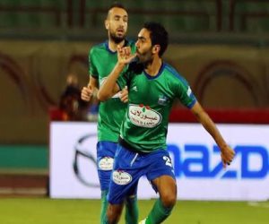 حسين الشحات يحرز الهدف الأول للمقاصة في مرمى الأهلي بالدقيقة 23 (فيديو)