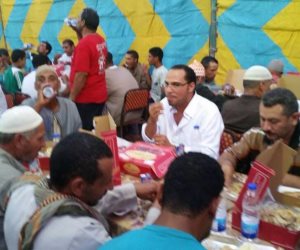 محافظة كفر الشيخ تنظم إفطارا جماعيا بقرية الخوالد بسيدي سالم (صور)