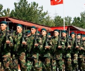 استهداف مركز لقوات الدرك التركية ووقوع 5 إصابات