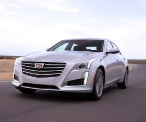 سيارات التطوير من طراز كاديلاك CTS تتلقّى بيانات هامّة من الإشارات المرورية