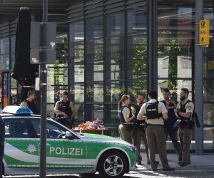 الشرطة الألمانية: دوافع إطلاق النار قرب ميونيخ ليست سياسية ولا دينية (صور)