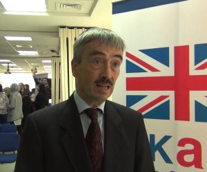 السفير البريطانى لدى ليبيا: 5 متطلبات لتسيير انتخابات منظمة فى ليبيا